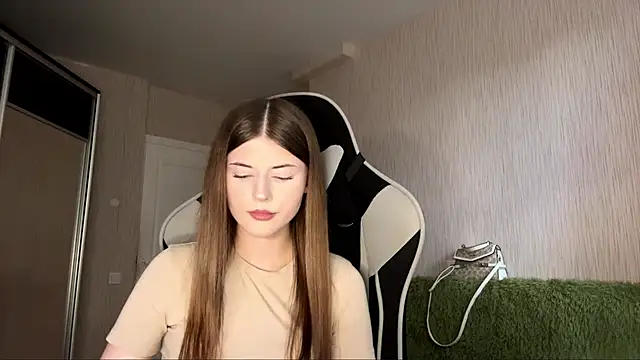 Chat +18 de DeniseGasperini ao vivo