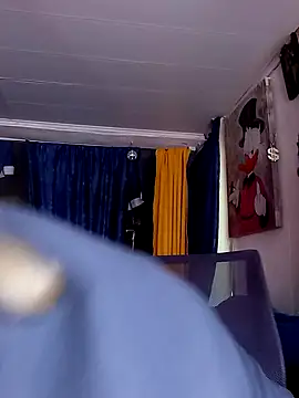 Chat +18 de irinamaux ao vivo