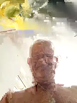 Chat +18 de giorgioalvar ao vivo