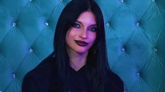 BeverlyMost Adlı Modelin Canlı XXX Sohbeti