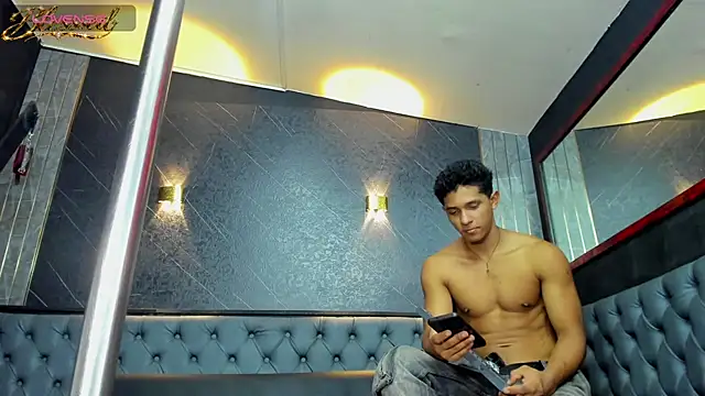 Yoel_BlessedのライブXXXチャット