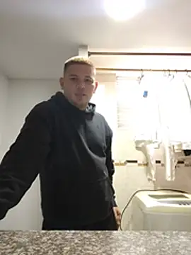 AdrianLust 라이브 XXX 채팅