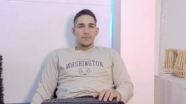Massimo_11 – Live XXX-chat
