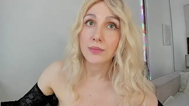 CarolMay Live XXX Chat