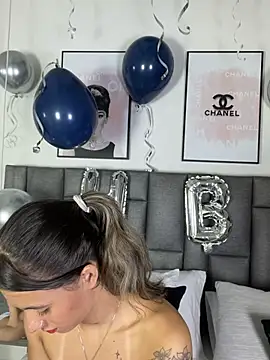 JuliaColemann live XXX chat