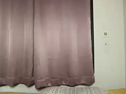 ScarletSeductive Adlı Modelin Canlı XXX Sohbeti