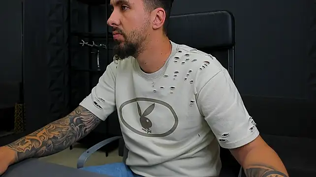 LoganStroud Chat XXX in diretta
