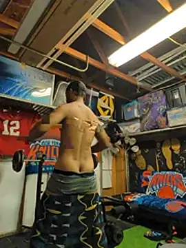 TheGoldenBoldy321 Show Webcam
