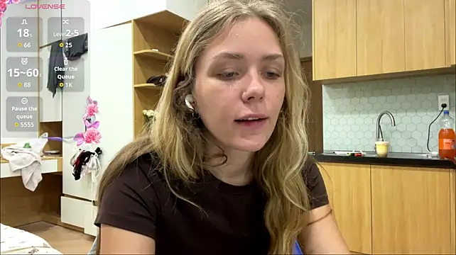Chat +18 de One_On_Mllion ao vivo