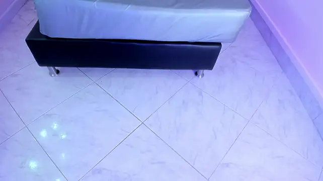 ellieblont's Live XXX Chat
