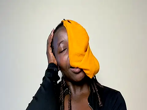 Ebonyqueen111 élő XXX-chatje