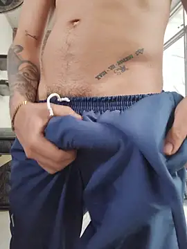 AlphaMasterXxx 现场XXX聊天