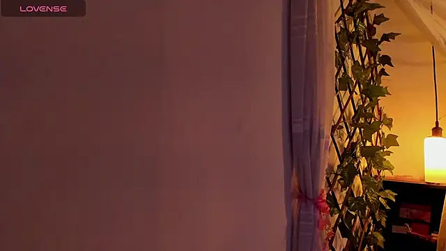 valentinee_xo's Live XXX Chat