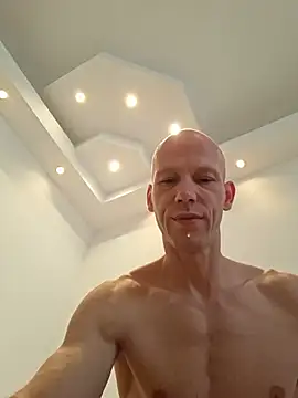genaroo38's Live XXX Chat