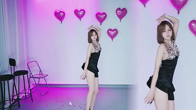 DY-002's Webcam Show