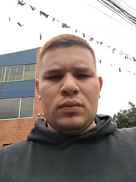 Chat XXX en directo de AdrianLust
