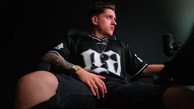 FelixStarkk 라이브 XXX 채팅