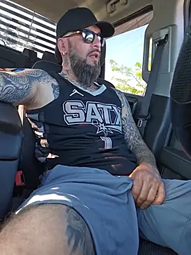 Beardedtattood webcam show