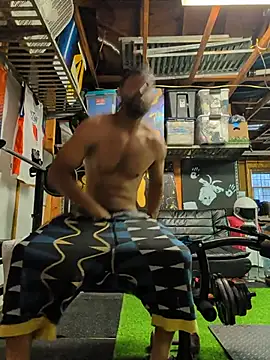 TheGoldenBoldy321 লাইভ XXX চ্যাট