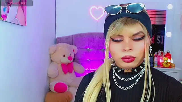 AdanKinng's Live XXX Chat