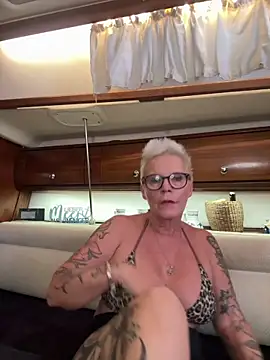 Sembang XXX Secara Langsung German_Milf