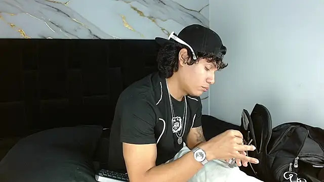 MaximilianRothn Live XXX chat
