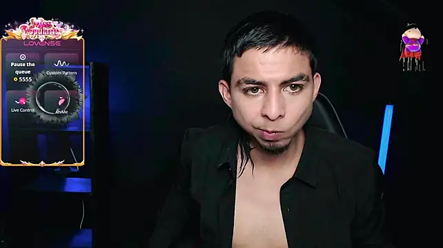Živý XXX chat ALPHA_LATINO