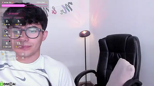 Mikeyvioleta_'s Live XXX Chat