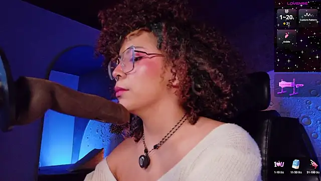 צ'אט XXX בשידור חי של emmanakamura
