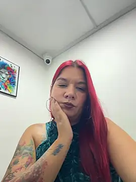 XXX chat uživo modela JulianaDiiaz