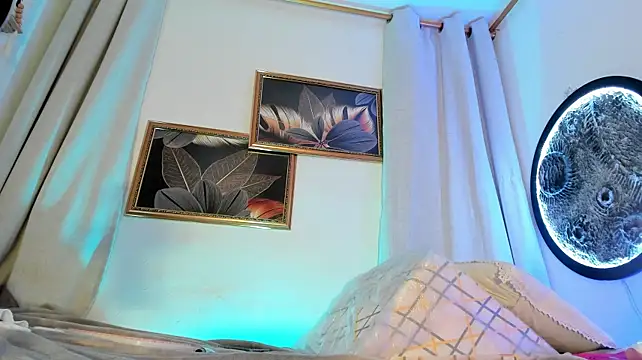XXX chat uživo modela MelissaStonee