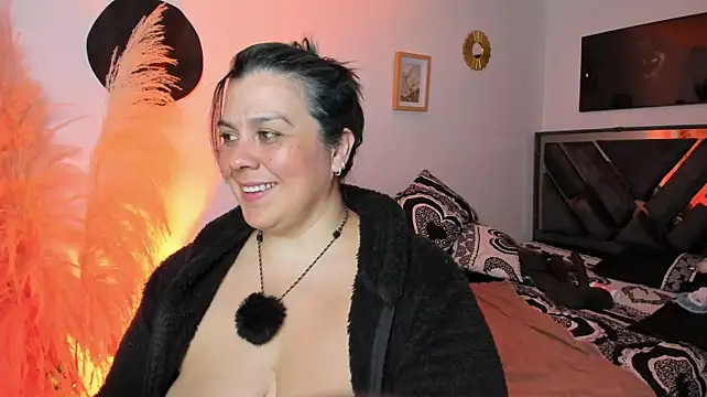 Chatroom XXX en direct de Martina_Foxy01