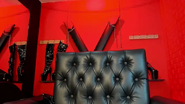 Chat +18 de FindomJovita_ ao vivo