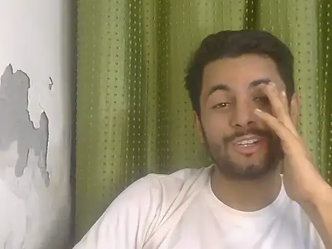 Stubborndesiboy's Live XXX Chat