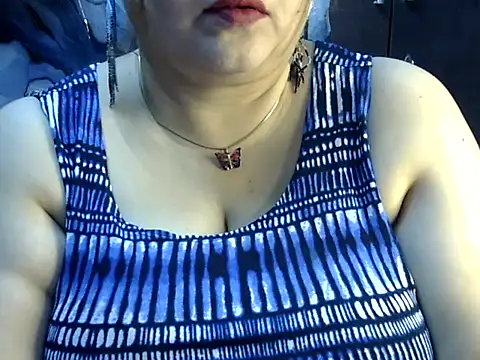 Soniya_Sha 现场XXX聊天