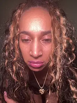 Shuggabutt's Live XXX Chat