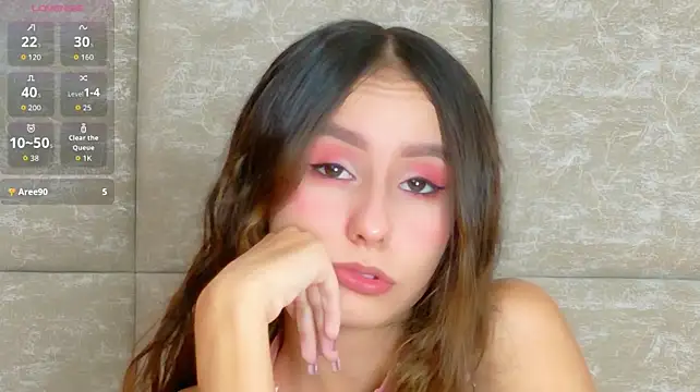 Chat +18 de Sarah-Grace ao vivo