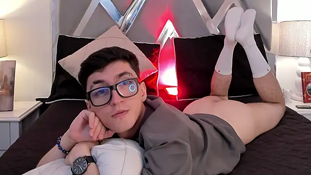 Chat +18 de GaelDuke ao vivo