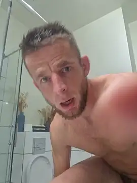 Chat XXX en directo de Mikemilflover