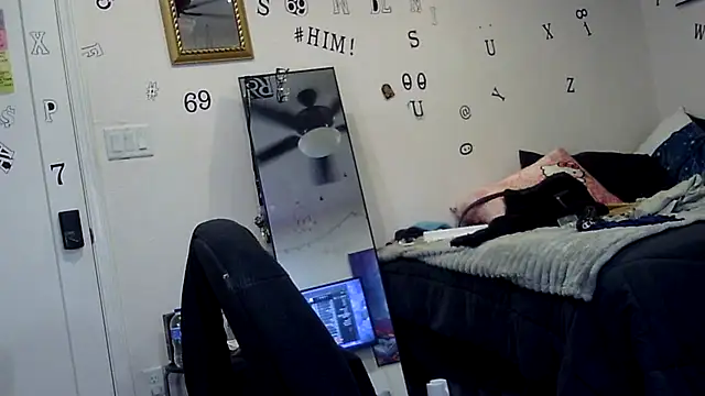 TheRealMrDLlong's Live XXX Chat