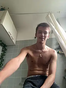 Toyjungee Adlı Modelin Canlı XXX Sohbeti