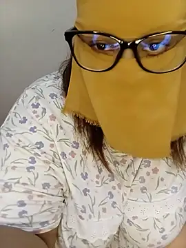 צ'אט XXX בשידור חי של DabdoubaXXX