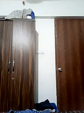 dhruvplayboy Adlı Modelin Canlı XXX Sohbeti