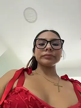 Czat XXX na żywo – amira_cute2