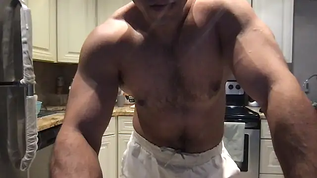 BigGuyMuscleのライブXXXチャット
