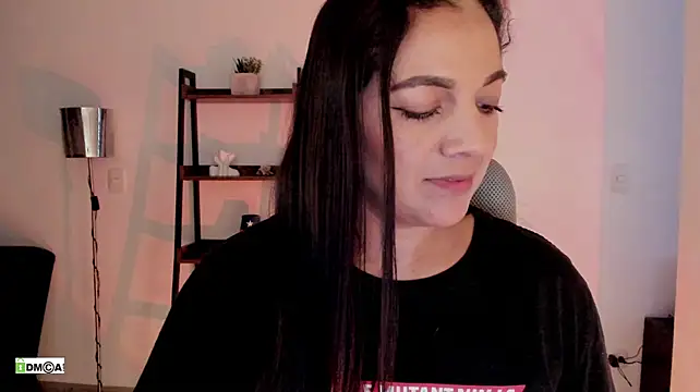 urcute_kitten's Live XXX Chat