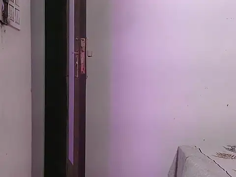 iliyana-20's Live XXX Chat
