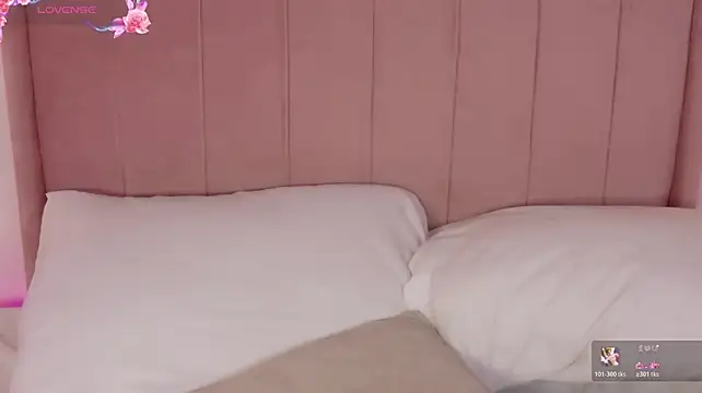 MoollyLove 现场XXX聊天