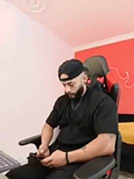 Mike_savage3n Live XXX chat