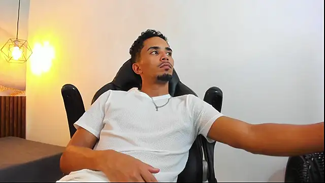 Онлайн чат XXX DrakeFoxx